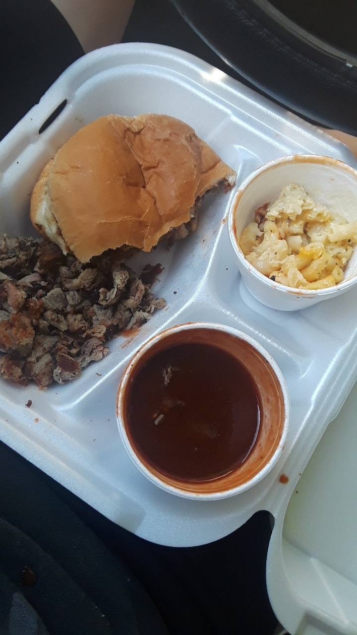 Uncle Jones Bar-B-Que | restaurant | 1370 E Altamonte Dr, Altamonte Springs, FL 32701, USA | 3219451440 OR +1 321-945-1440