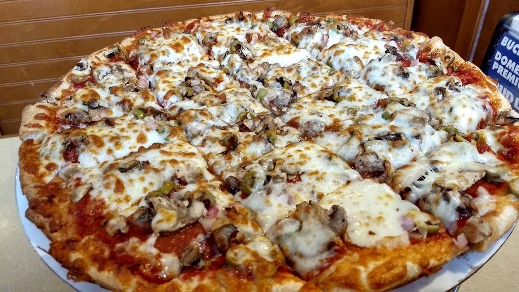 Raymonds Pizza | restaurant | 7328 Yankee Rd, Liberty Township, OH 45044, USA | 5137796300 OR +1 513-779-6300