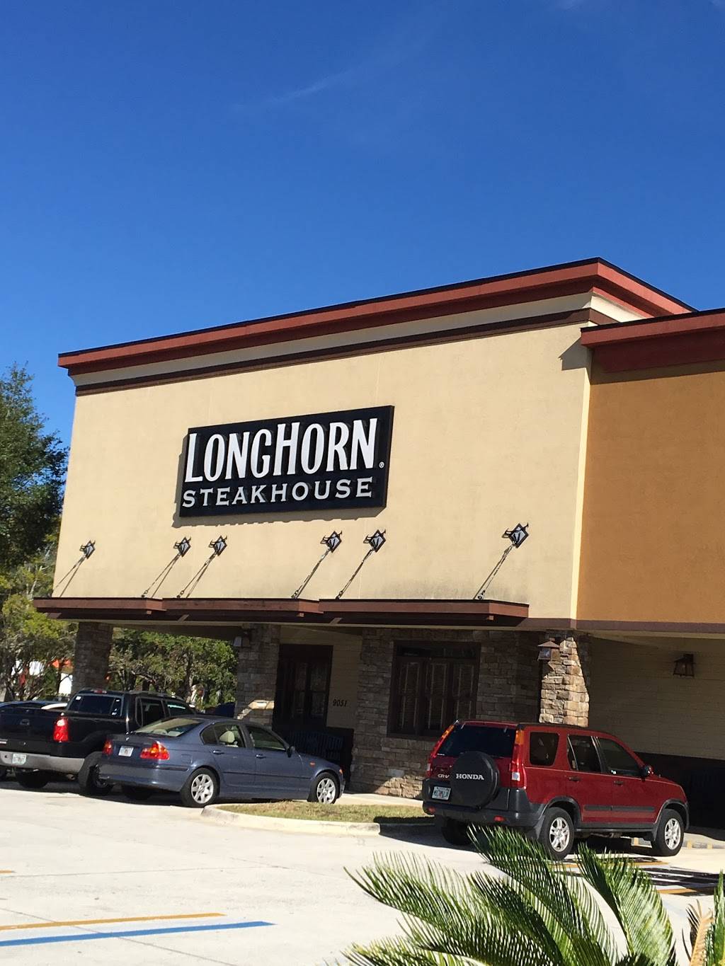 LongHorn Steakhouse | meal takeaway | 9051 Southside Blvd, Jacksonville, FL 32256, USA | 9043630672 OR +1 904-363-0672