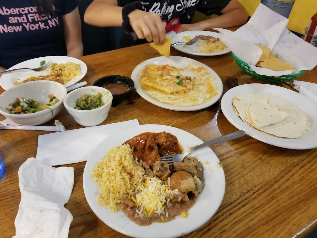 Leons Mexican Restaurant | restaurant | 507 30 Rd, Grand Junction, CO 81504, USA | 9702421388 OR +1 970-242-1388