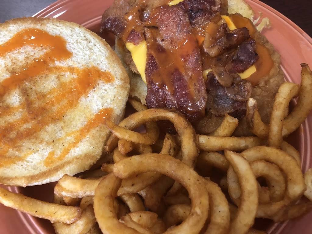 Nikos Family Restaurant | restaurant | 7530 McMinnville Hwy, Morrison, TN 37357, USA | 9319541222 OR +1 931-954-1222