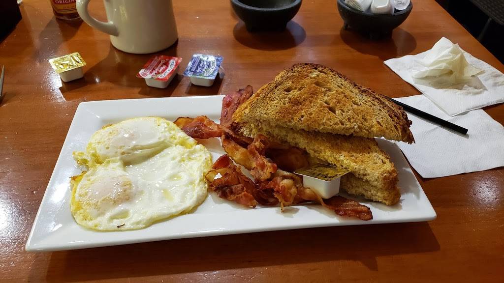 Cantina Laredo | restaurant | 2041 South International Parkway DFW Terminal B, Gate 29 Dallas, DFW International Airport, International Airport, Dallas, TX 75261, USA | 9729737725 OR +1 972-973-7725