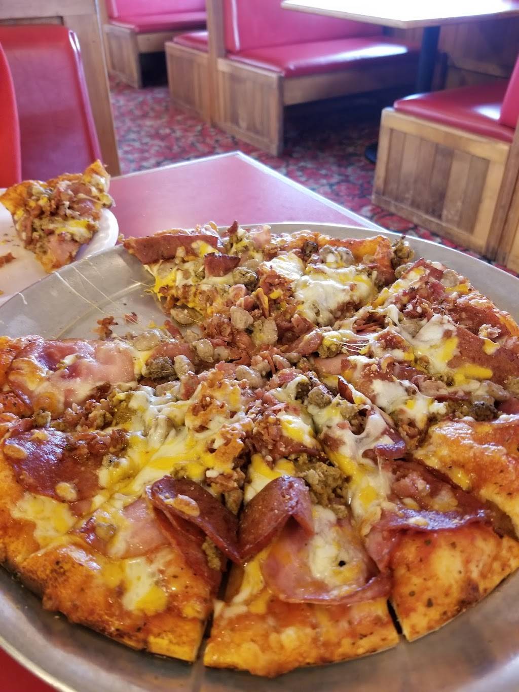 Chicos Pizza Parlor | restaurant | 4301 Pacific Way, Seaview, WA 98644, USA | 3606423207 OR +1 360-642-3207