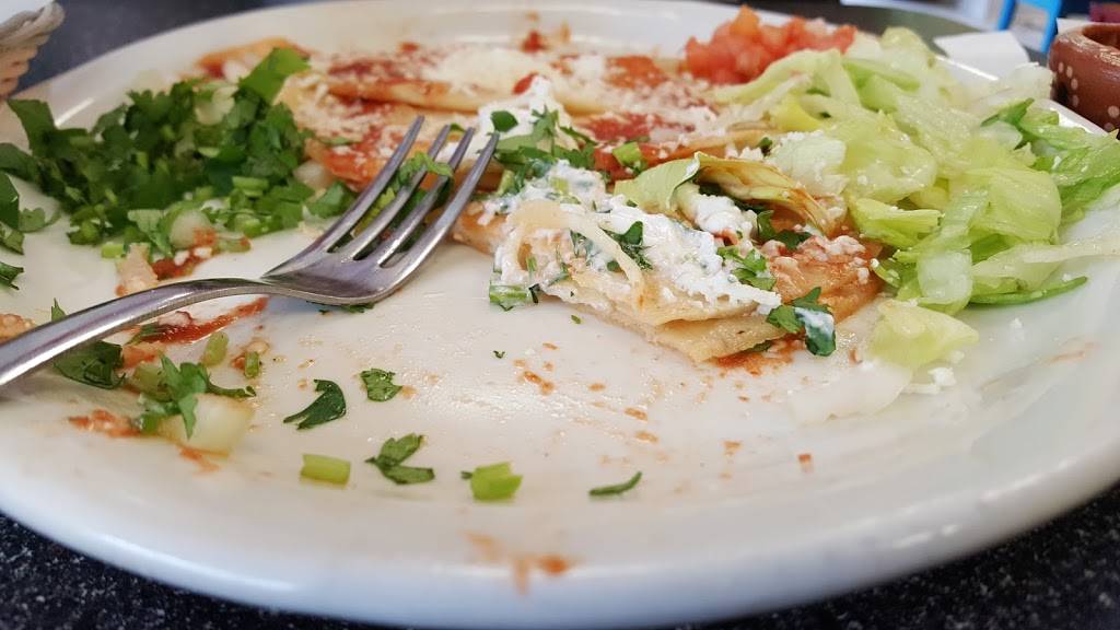 El Cerrito Mexican Restaurant | restaurant | 306 Sand Lake Road, Onalaska, WI 54650, USA | 6085199330 OR +1 608-519-9330