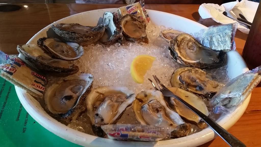 Gilligans Seafood Restaurant- Beaufort | restaurant | 2601 Boundary St, Beaufort, SC 29906, USA | 8433792244 OR +1 843-379-2244