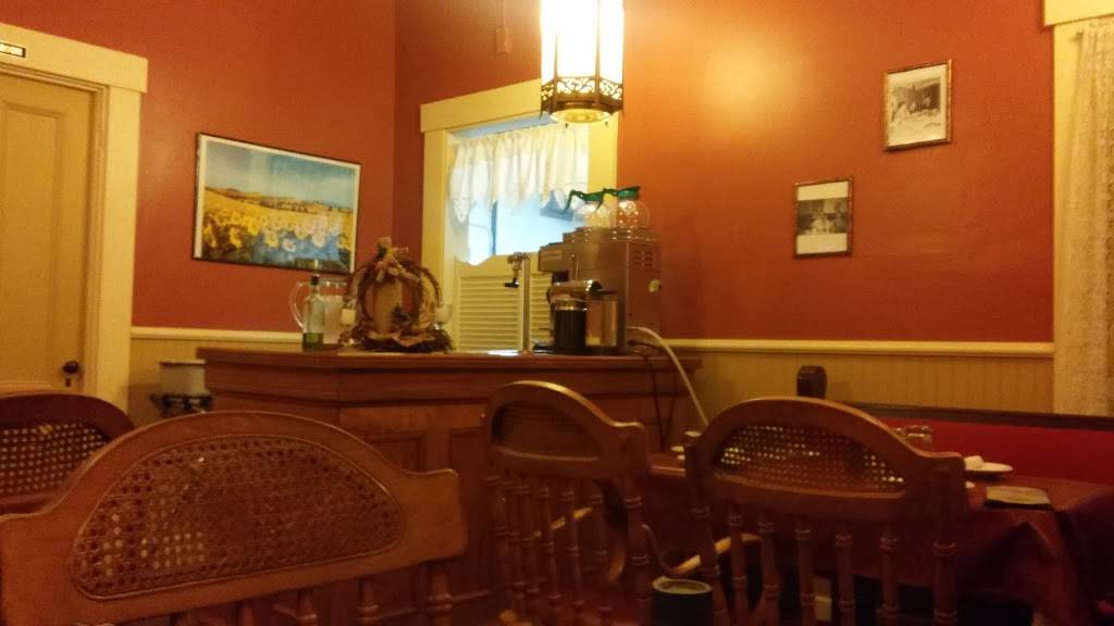 Nonnas Kitchen | restaurant | 19 Exchange St, Gorham, NH 03581, USA | 6039159203 OR +1 603-915-9203