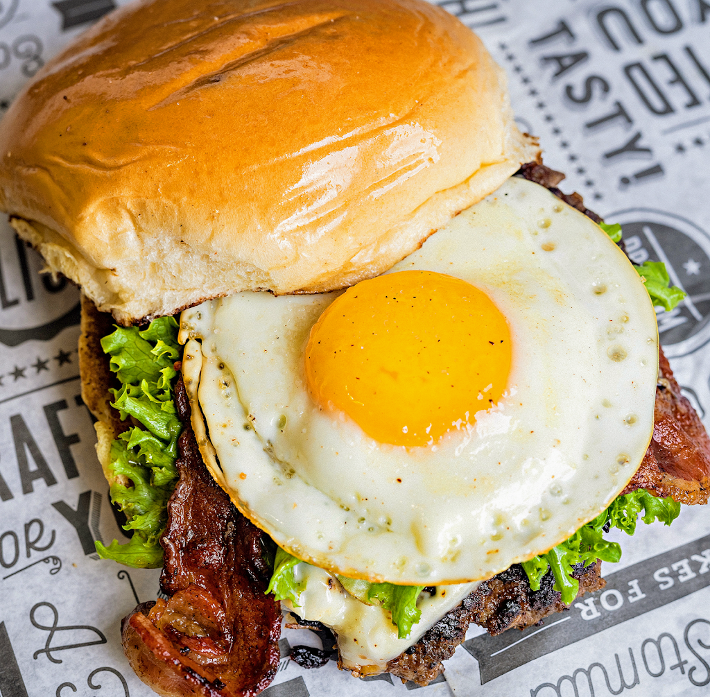 Yoyos Burgers | restaurant | 16090 SW 184th St, Miami, FL 33187, USA | 3059647845 OR +1 305-964-7845