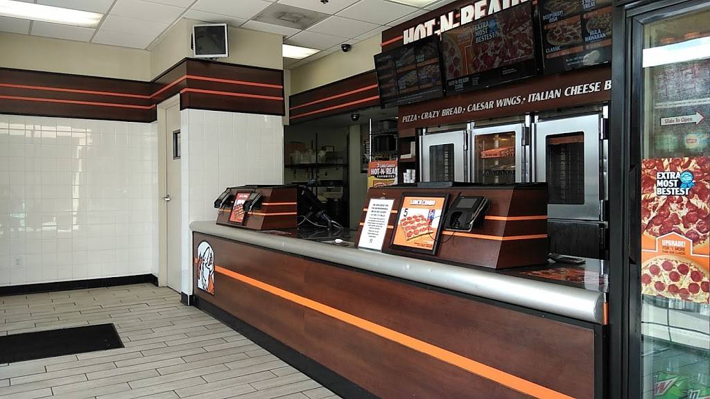 Little Caesars Pizza | meal takeaway | 15770 Mojave Dr, Victorville, CA 92394, USA | 7608437375 OR +1 760-843-7375