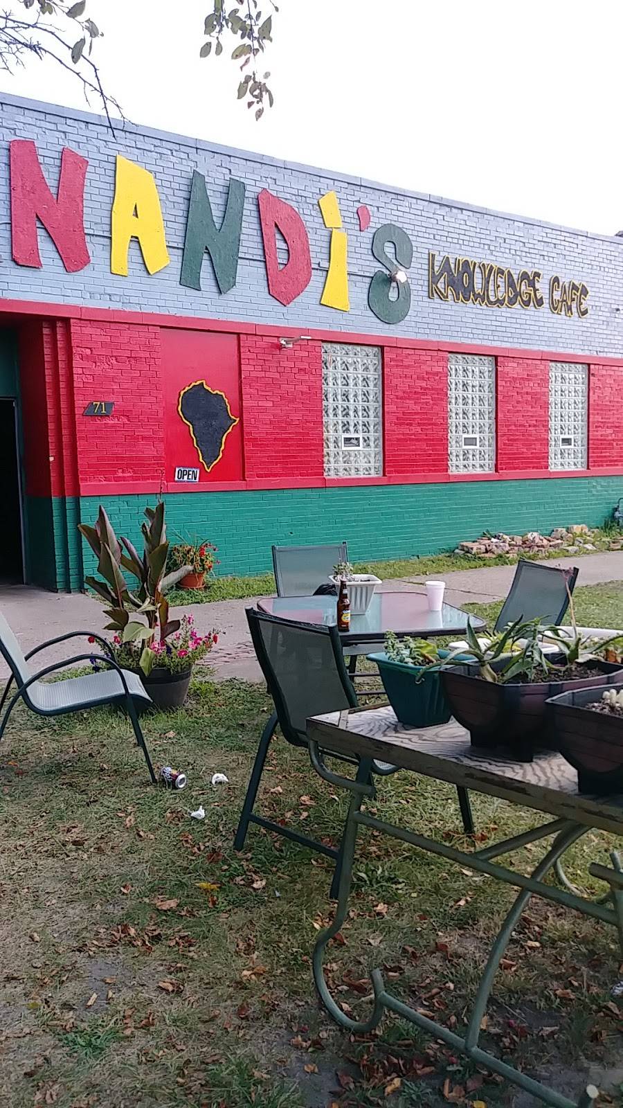 Nandis Knowledge Cafe | restaurant | 71 Oakman Blvd, Highland Park, MI 48203, USA | 3138651288 OR +1 313-865-1288