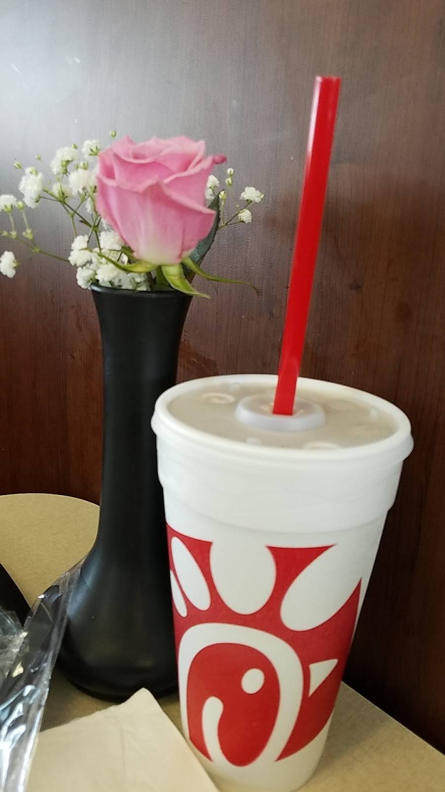 Chick-fil-A | restaurant | 7010 FM78, San Antonio, TX 78244, USA | 2103102244 OR +1 210-310-2244