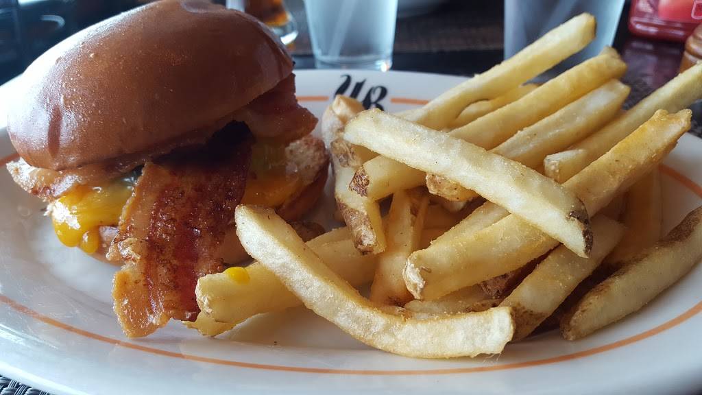 Uptown Brasserie | restaurant | Jamaica, NY 11430, USA | 7187514790 OR +1 718-751-4790