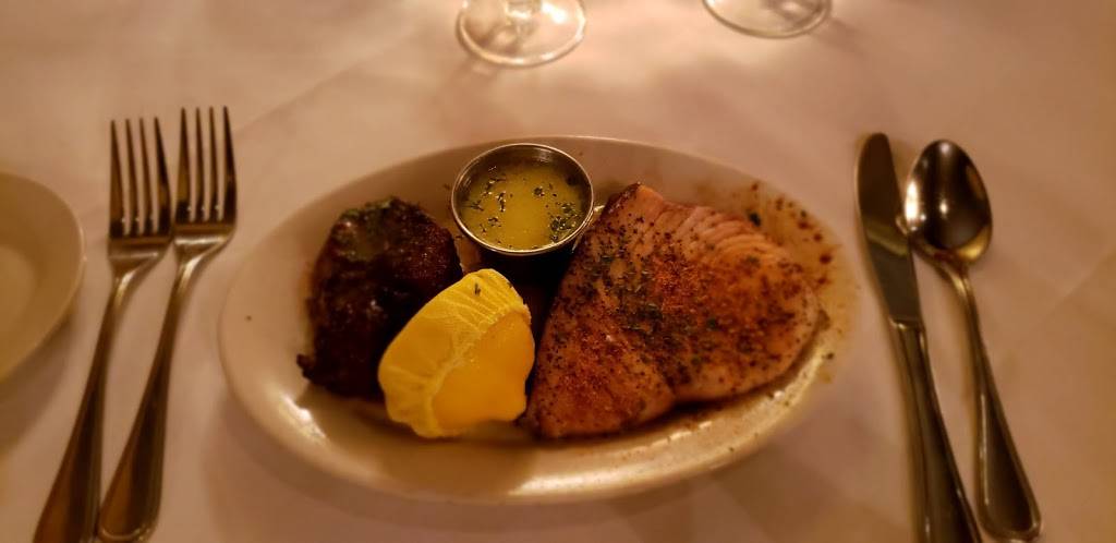 Del Friscos | restaurant | 4107 Oechsli Ave, Louisville, KY 40207, USA | 5028977077 OR +1 502-897-7077