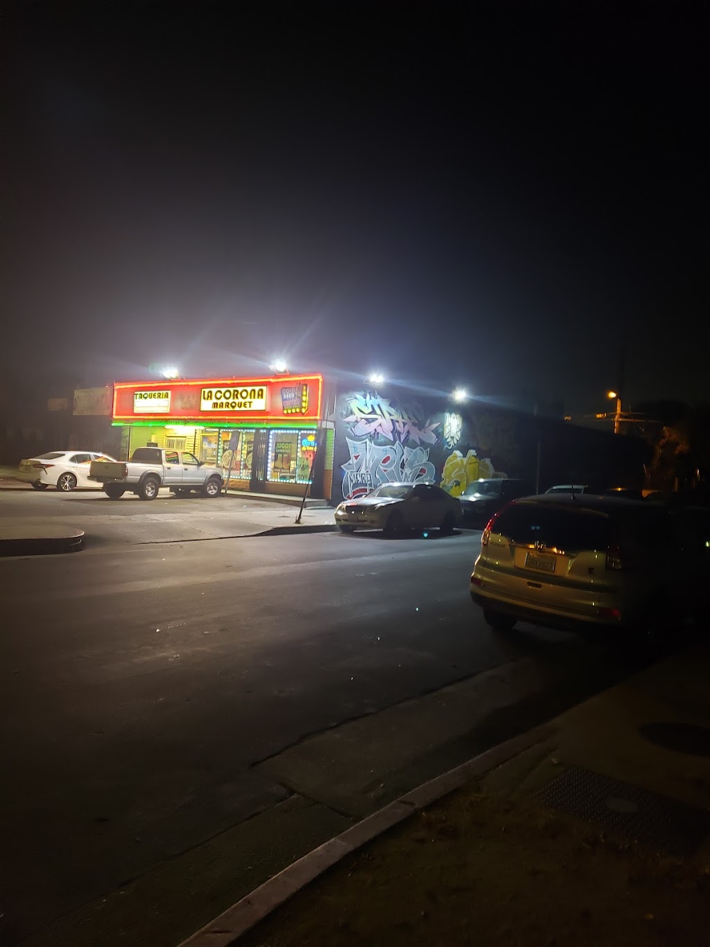 La Corona | restaurant | 11501 Sherman Way, North Hollywood, CA 91605, USA | 8187657185 OR +1 818-765-7185