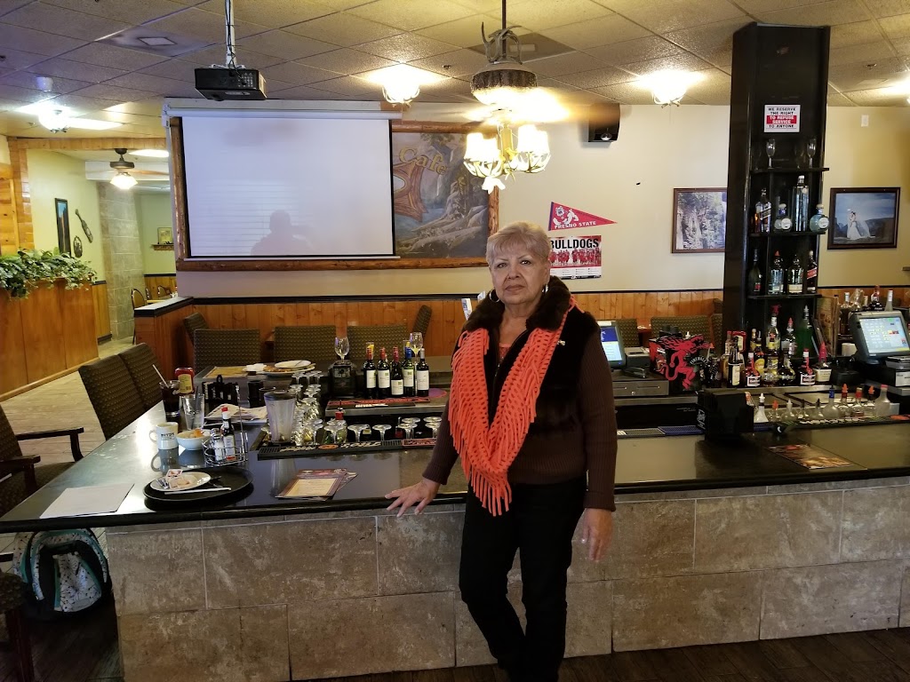 Yosemite Falls Cafe | restaurant | 5123 N Blackstone Ave, Fresno, CA 93710, USA | 5592256800 OR +1 559-225-6800