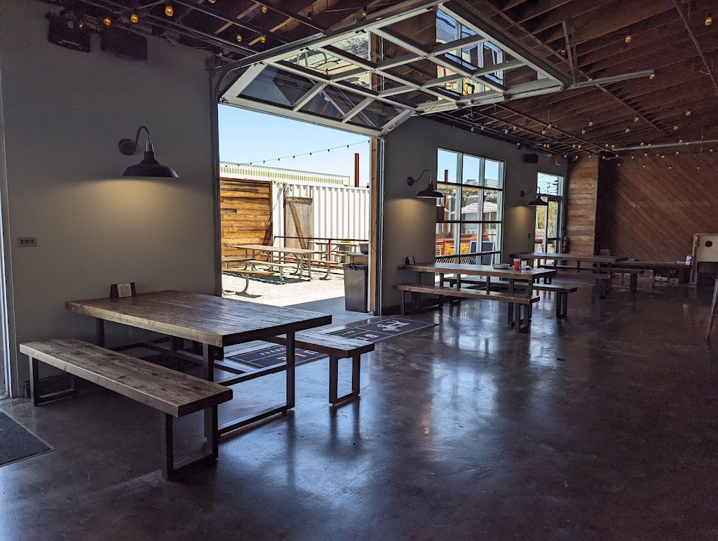 Beer Mule Bottle Shop + Pour House | restaurant | 45 Aviation Way, Watsonville, CA 95076, USA | 8312549789 OR +1 831-254-9789