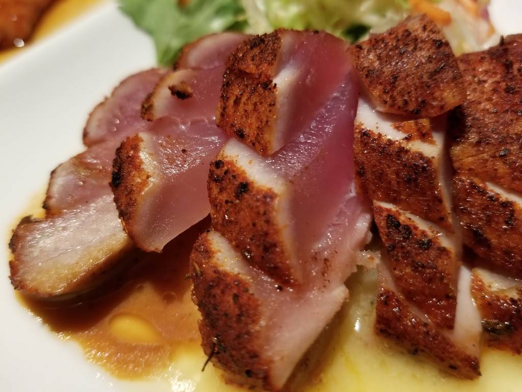 Roys Restaurant | restaurant | 4342 W Boy Scout Blvd, Tampa, FL 33607, USA | 8138737697 OR +1 813-873-7697