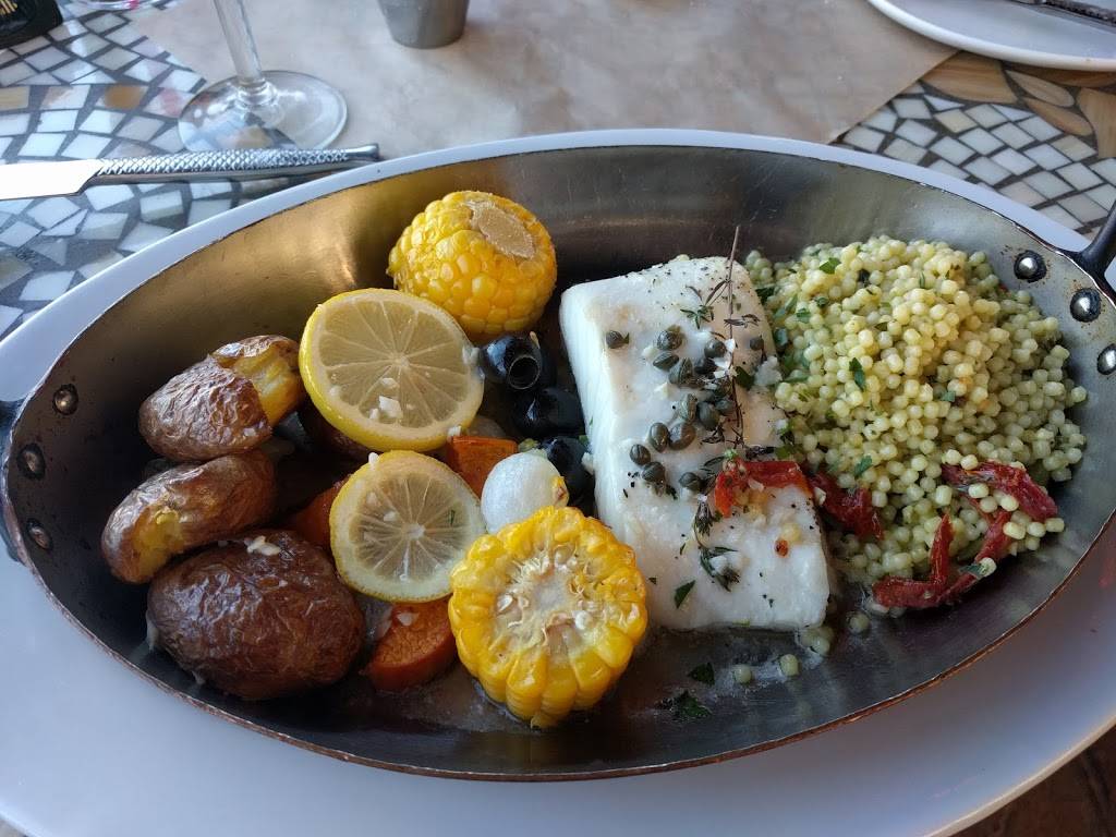 The Dead Fish | restaurant | 20050 San Pablo Ave, Crockett, CA 94525, USA | 5107873323 OR +1 510-787-3323