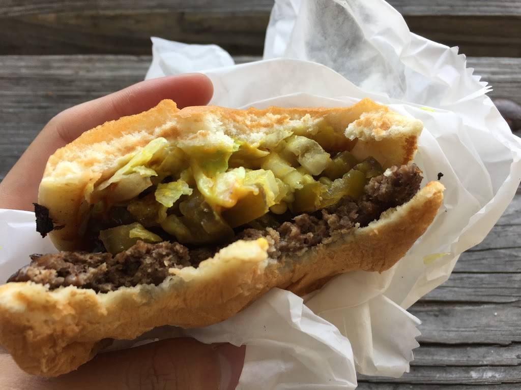 Chuckburger | restaurant | 2318 SE 6th Ave, Topeka, KS 66607, USA | 7853541540 OR +1 785-354-1540