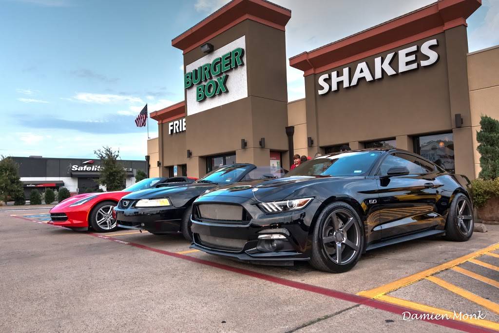 Burger Box | restaurant | 2501 S Cooper St, Arlington, TX 76015, USA | 8178013069 OR +1 817-801-3069