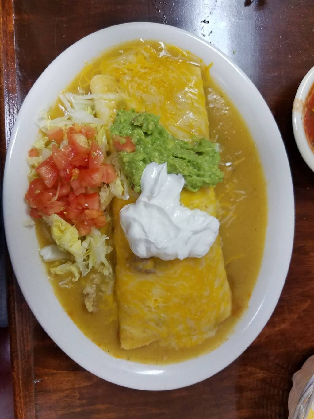 Amigos Mexican Food | restaurant | 6831 S Dayton St, Greenwood Village, CO 80112, USA | 3037908147 OR +1 303-790-8147