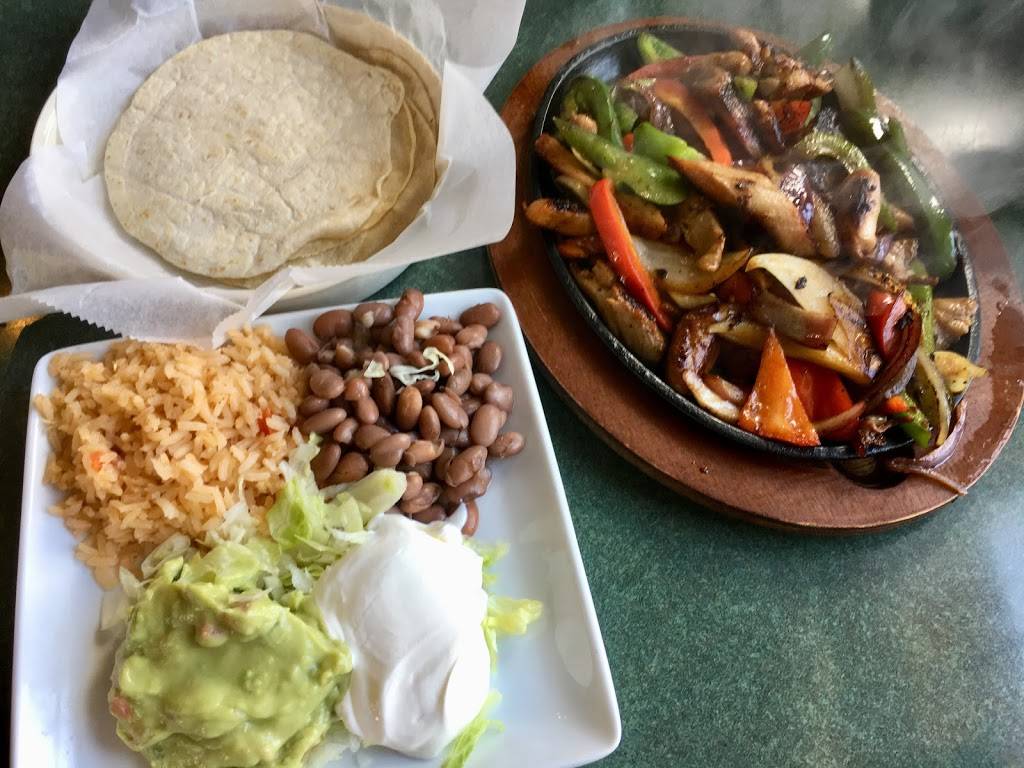 Lupes Diner & Agave Room | restaurant | 9570, 710 McClelland Dr, Windsor, CA 95492, USA | 7078360150 OR +1 707-836-0150