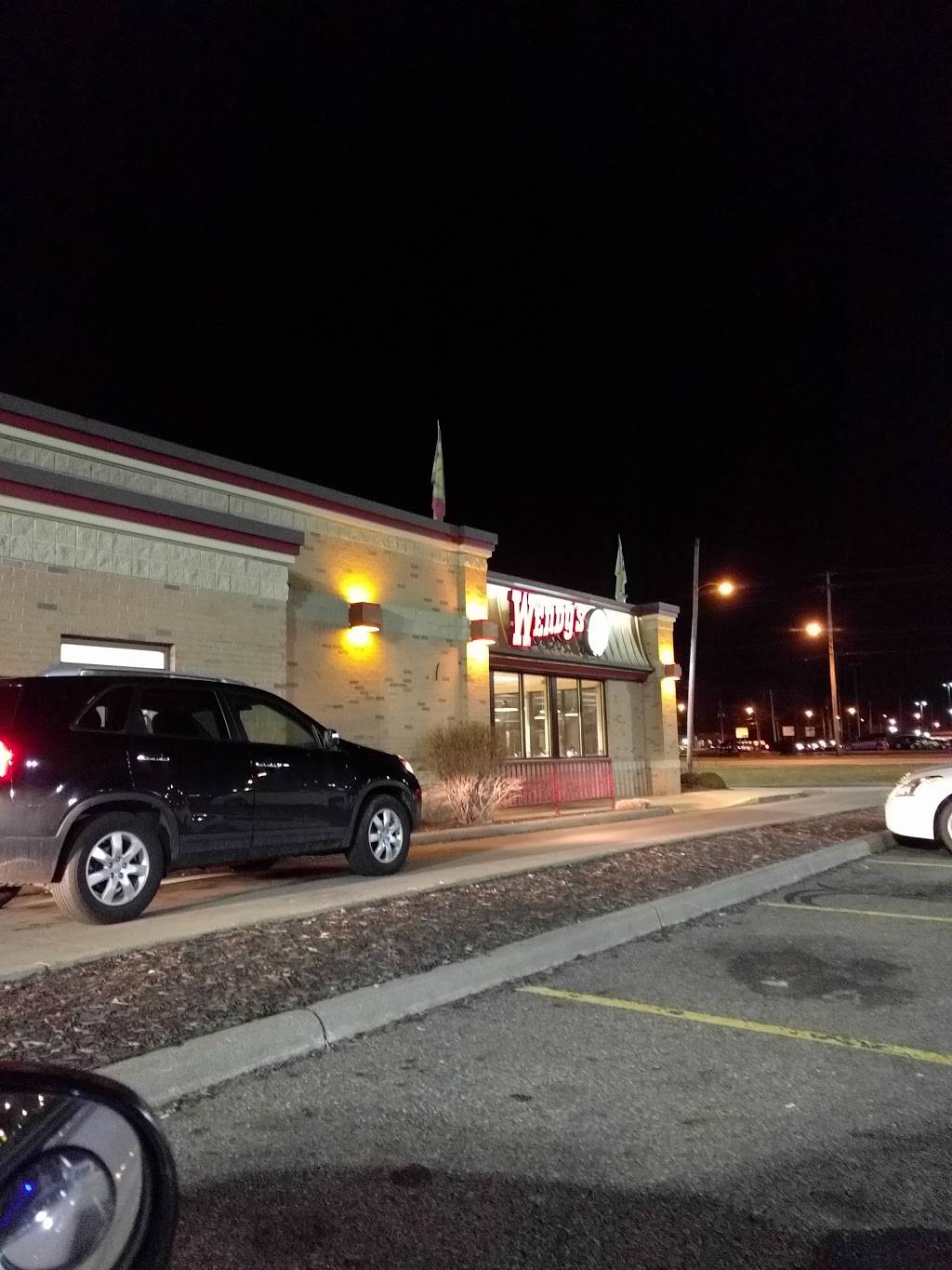 Wendys | restaurant | 4602 Northfield Rd, Cleveland, OH 44128, USA | 2162859197 OR +1 216-285-9197