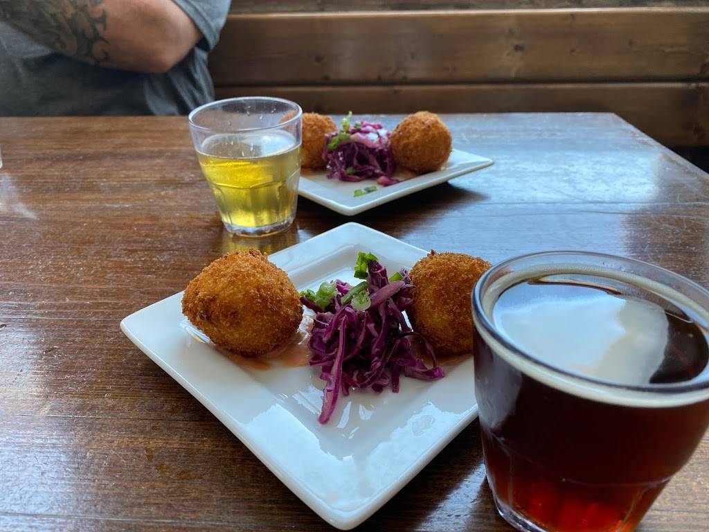 Taste of the Strand Food Tour, Galveston Island | restaurant | 2016 Strand St, Galveston, TX 77550, USA | 4095995425 OR +1 409-599-5425