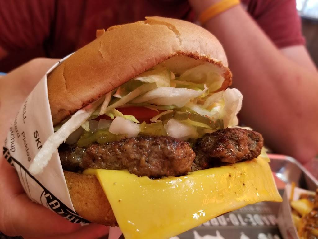 Fatburger | restaurant | 12005 Wilshire Blvd, Los Angeles, CA 90025, USA | 3102681112 OR +1 310-268-1112