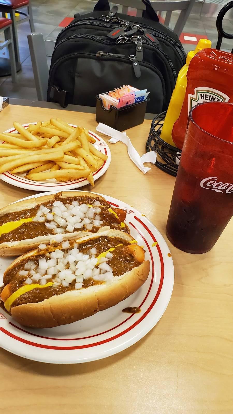National Coney Island | restaurant | North Terminal, across from Gates D15/D16, W G Rogell Dr, Detroit, MI 48242, USA | 7344132800 OR +1 734-413-2800
