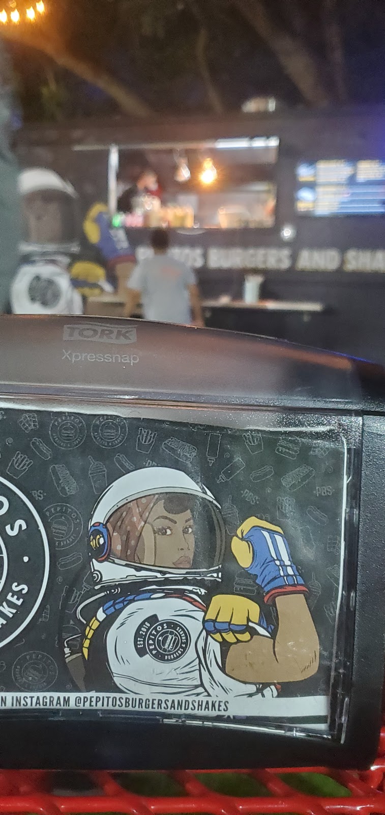 Pepitos Burgers & Shakes | restaurant | 2590 NE 186th St, North Miami Beach, FL 33160, USA | 3054143521 OR +1 305-414-3521