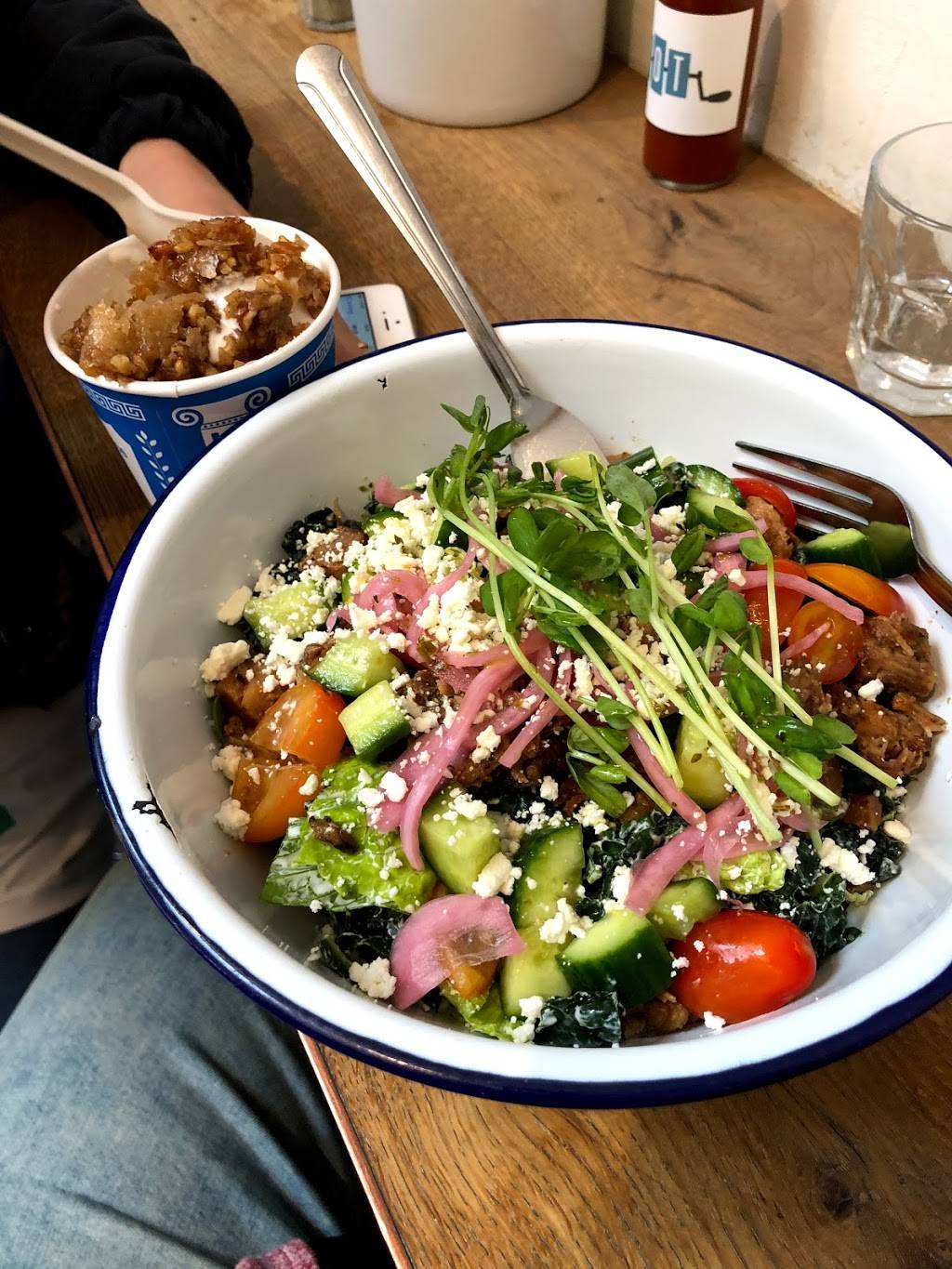 Souvla | restaurant | 517 Hayes St, San Francisco, CA 94102, USA | 4154005458 OR +1 415-400-5458