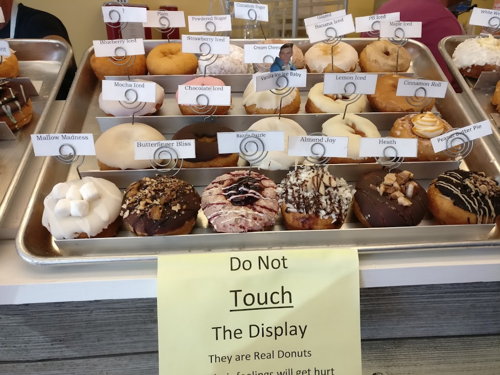 Destination Little Donuts | bakery | 4279 Legendary Dr J113, Destin, FL 32541, USA | 8504245670 OR +1 850-424-5670