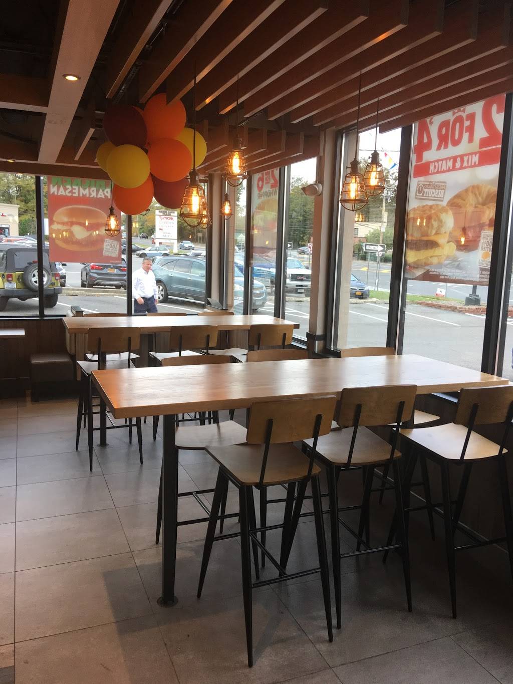 Burger King | restaurant | 110 Northern Blvd, Greenvale, NY 11548, USA | 5164844774 OR +1 516-484-4774