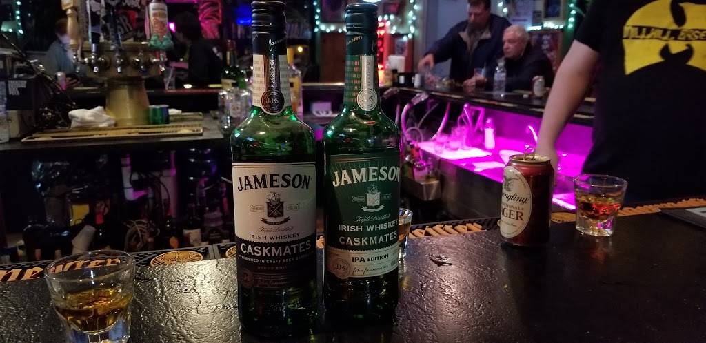 Championship Bar & Music | restaurant | 931 Chambers St #3705, Trenton, NJ 08611, USA | 6093947437 OR +1 609-394-7437