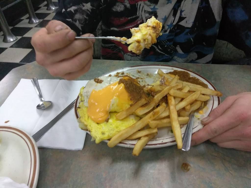 The Classic Coney Cafe | cafe | 2932 E Highland Rd, Highland Charter Twp, MI 48356, USA | 2488892724 OR +1 248-889-2724