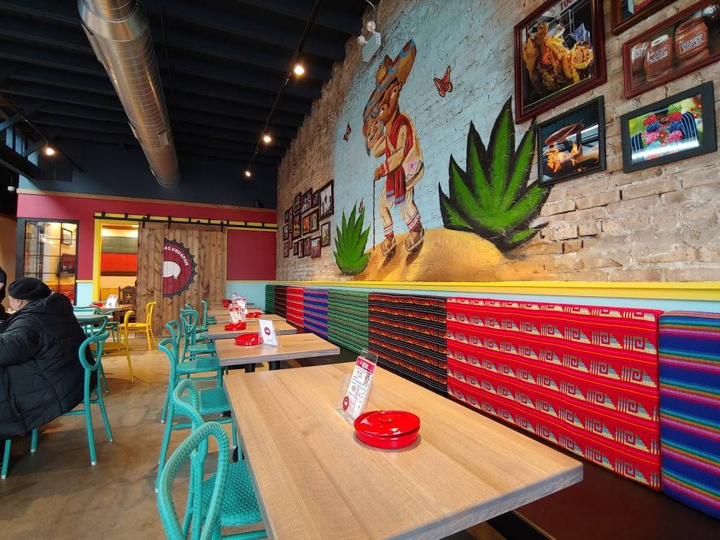 Carnitas Uruapan Restaurant | restaurant | 2813 W 55th St, Chicago, IL 60632, USA | 7734247617 OR +1 773-424-7617