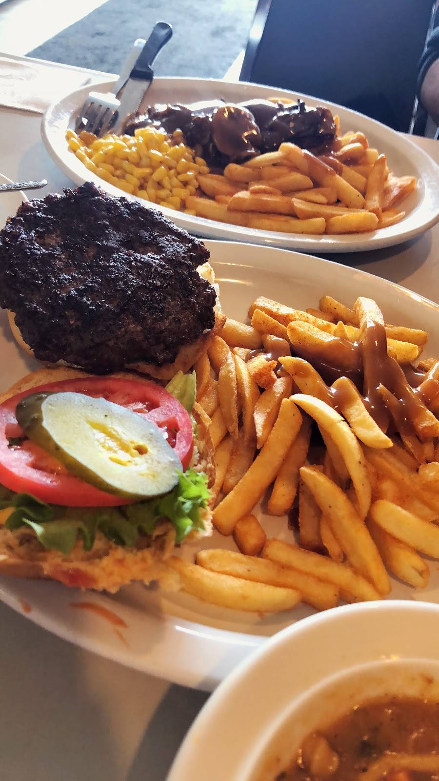 Jumbo Burgers Restaurant | restaurant | 512 Kingston Rd, Pickering, ON L1V 3N7, Canada | 9058393277 OR +1 905-839-3277