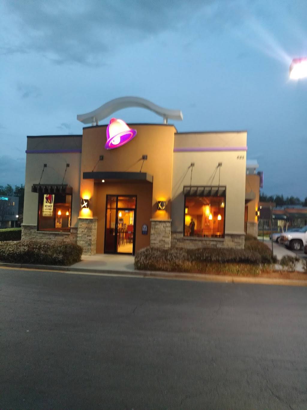 Taco Bell | meal takeaway | 685 Duluth Hwy, Lawrenceville, GA 30045, USA | 7703397541 OR +1 770-339-7541