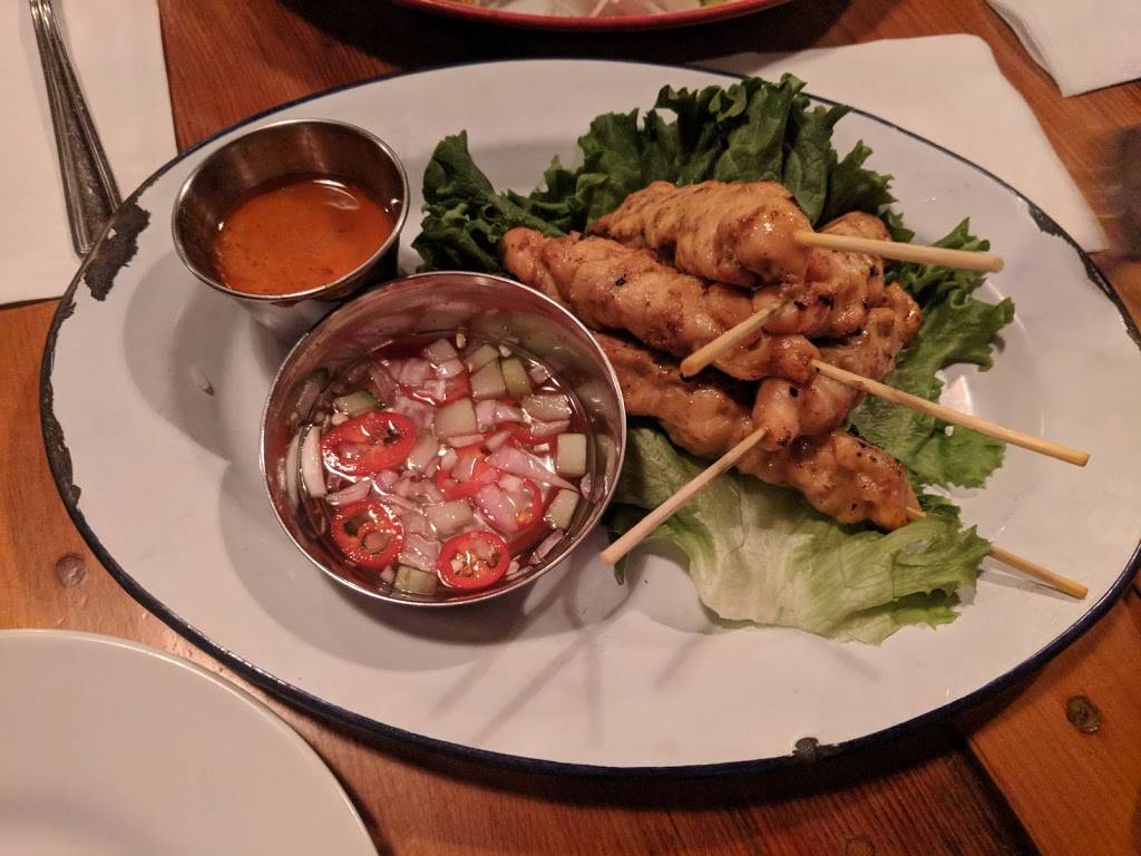 Pinn-To Thai Food Truck | restaurant | 4100 Albion Rd, Gloucester, ON K1T 3W1, Canada | 6136171881 OR +1 613-617-1881