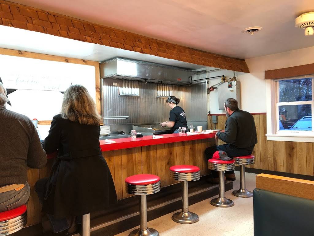 Chatham Diner and Leos Catering | restaurant | 3842 Gap Newport Pike, West Grove, PA 19390, USA | 6103455956 OR +1 610-345-5956