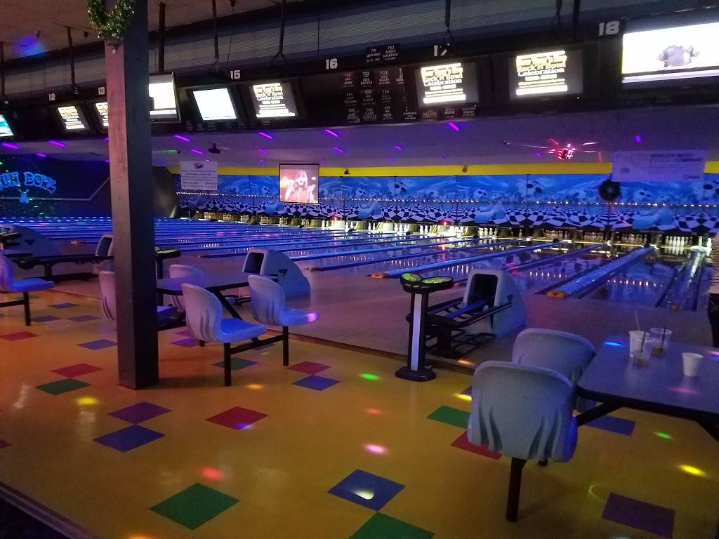 Poway Fun Bowl | night club | 12941 Poway Rd, Poway, CA 92064, USA | 8587489110 OR +1 858-748-9110