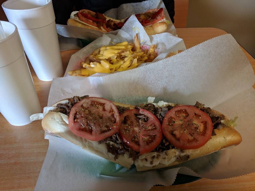 Pudges | restaurant | 1555 Sumneytown Pike, Lansdale, PA 19446, USA | 2672634968 OR +1 267-263-4968