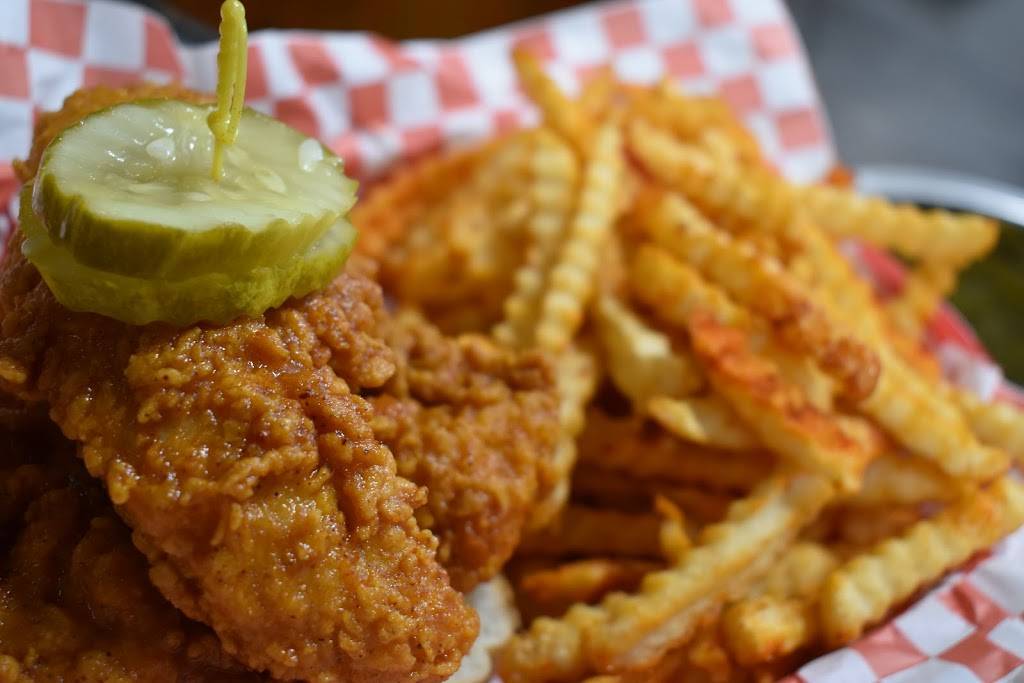 BJ HOT CHICKEN | restaurant | 818 Murfreesboro Pike, Nashville, TN 37217, USA | 6158669365 OR +1 615-866-9365