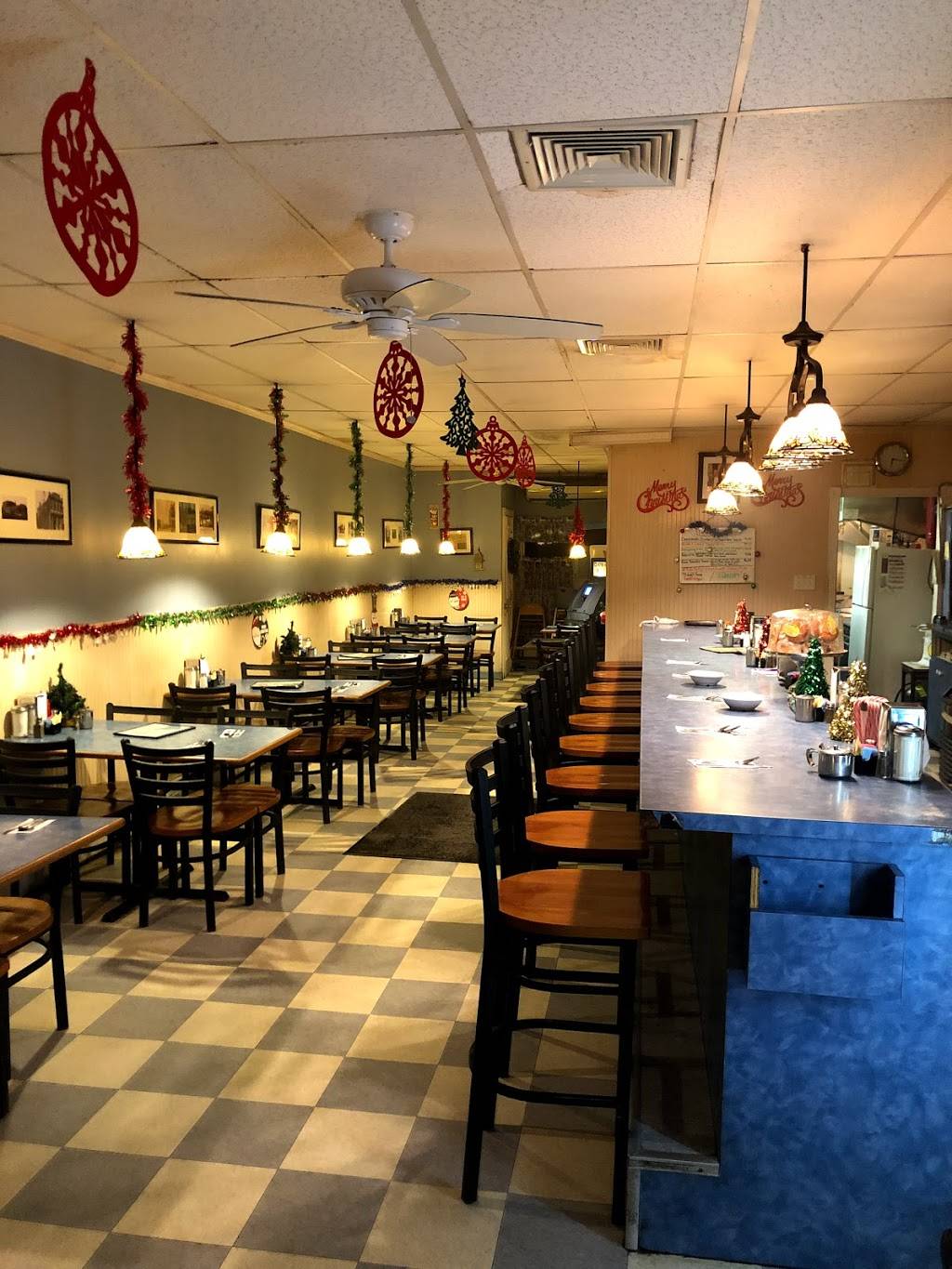 Tates Good Food Restaurant | restaurant | 8419 Torresdale Ave, Philadelphia, PA 19136, USA | 2153324774 OR +1 215-332-4774