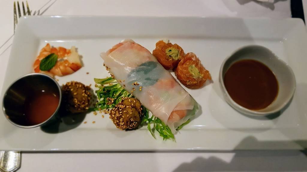 Table des Trois Vallées | restaurant | 584 Rue Maclaren E, Gatineau, QC J8L 2W1, Canada | 81998685144444 OR +1 819-986-8514 ext. 4444