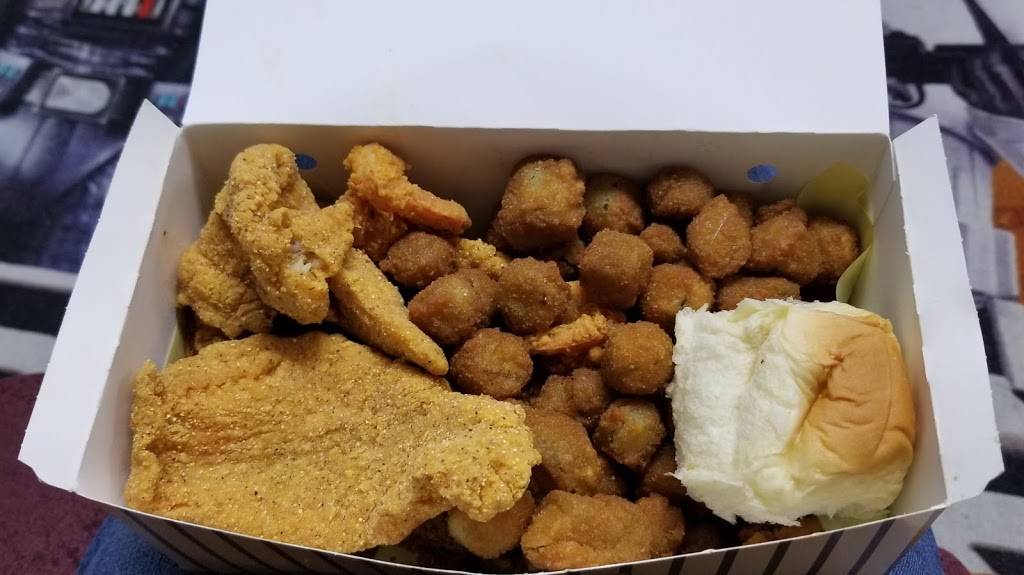 Louisiana Fried Chicken | restaurant | 4015 Red Bluff Rd, Pasadena, TX 77503, USA | 8324293357 OR +1 832-429-3357