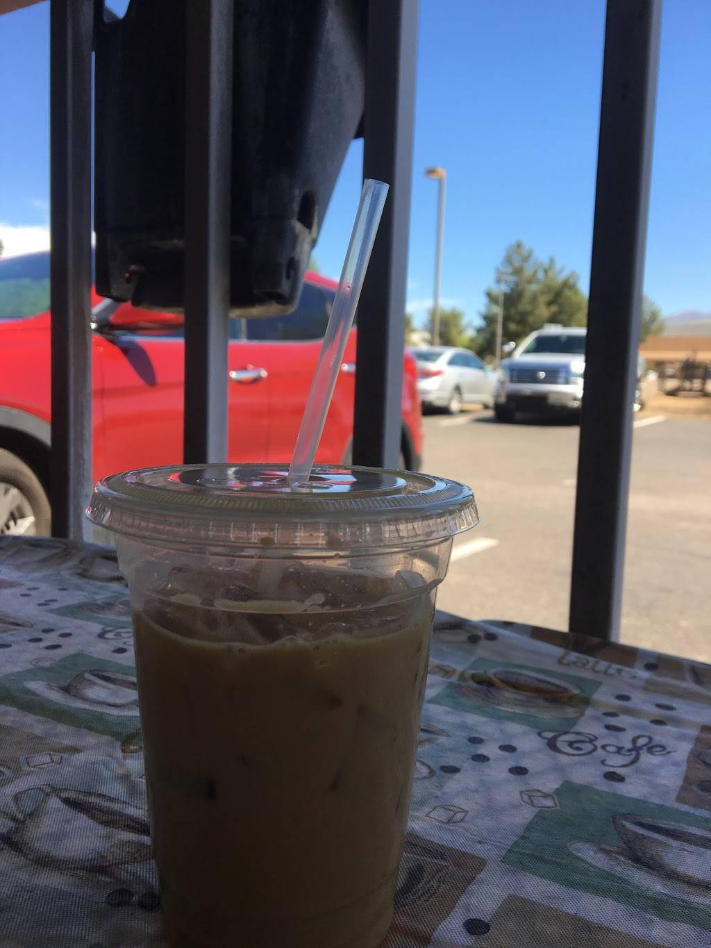 Nora Jeans Koffee Kitchen | cafe | 18850 School House Rd, Black Canyon City, AZ 85324, USA | 6233745326 OR +1 623-374-5326