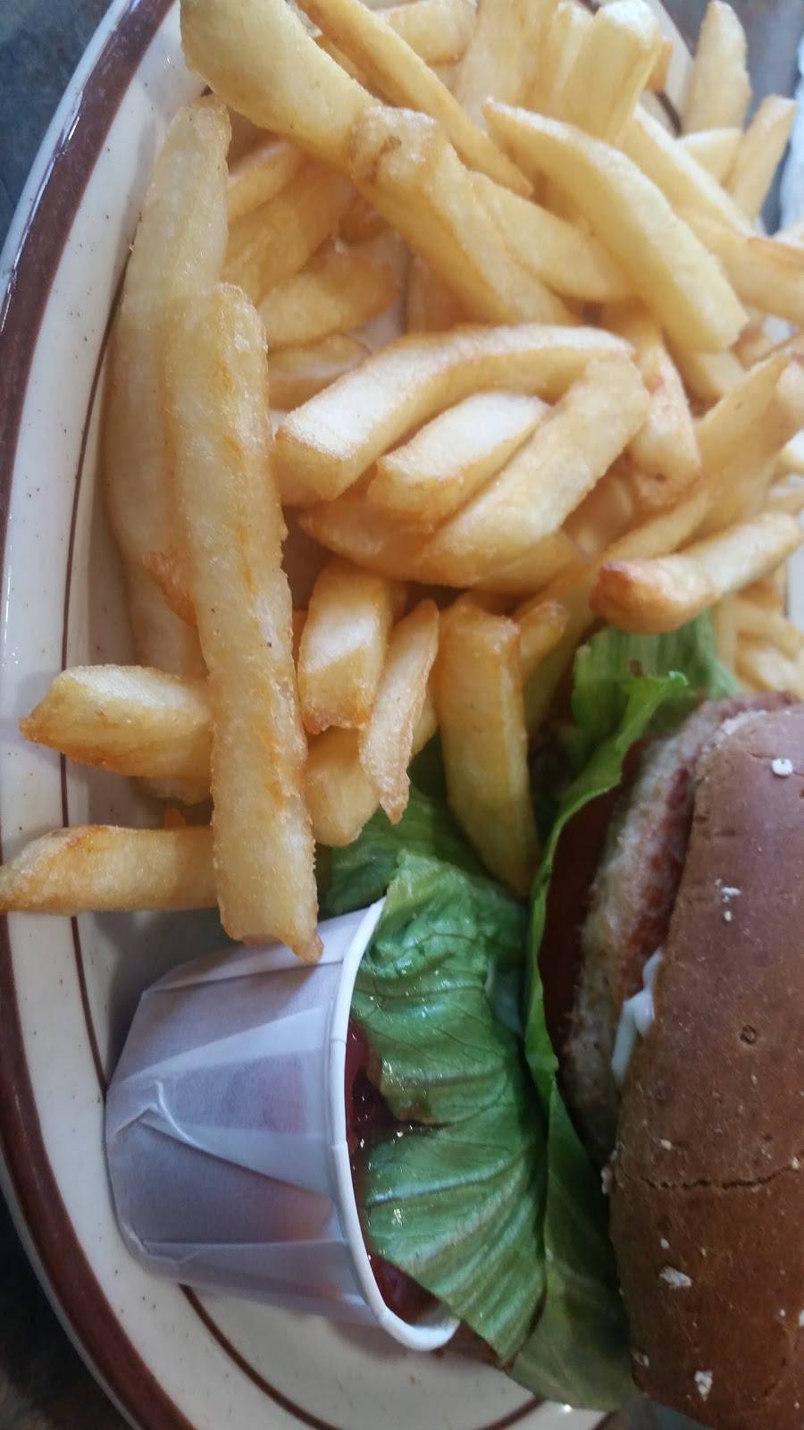 Toms Famous Burgers 8 | restaurant | 3415, 1947 Santa Anita Ave, South El Monte, CA 91733, USA | 6265795750 OR +1 626-579-5750