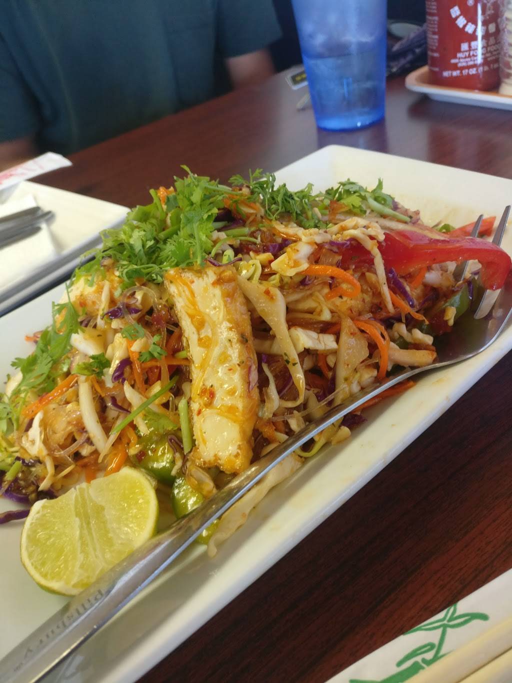 Thai Chili | restaurant | 75 W Bullard Ave, Clovis, CA 93612, USA | 5593260309 OR +1 559-326-0309