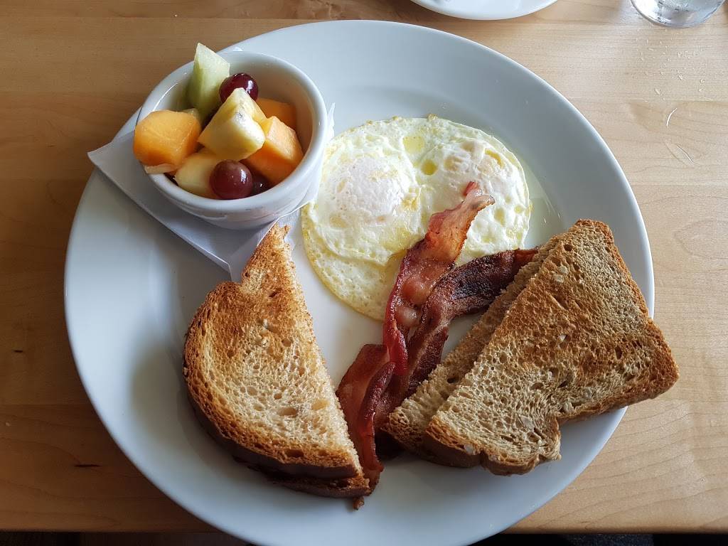 Marys Market Cafe & Bakery | cafe | 4431 E State St, Rockford, IL 61108, USA | 8153977291 OR +1 815-397-7291